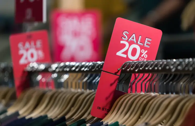 Черен Петък Страдивариус