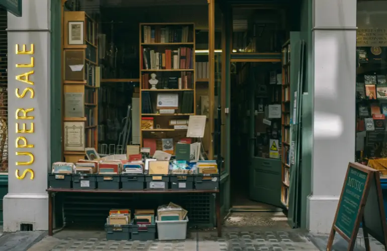 Черен Петък Книги